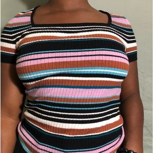 90s style striped muliticolor t shirt !